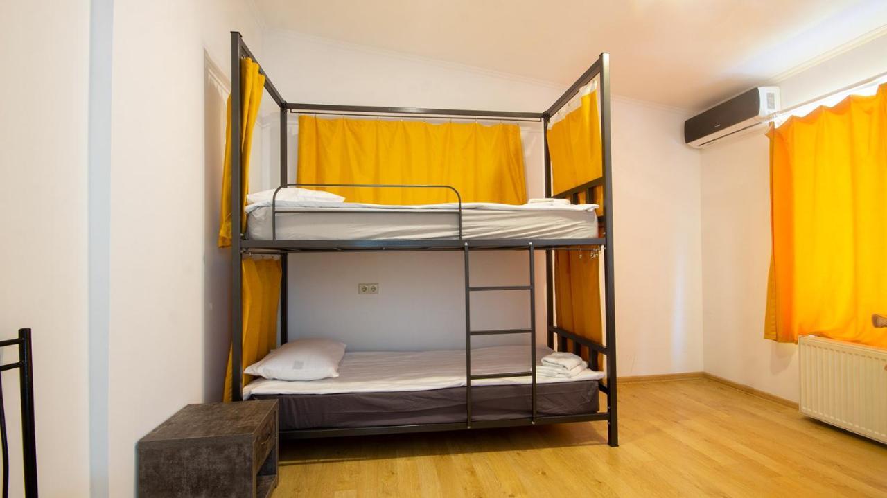 4 Bedroom Apartment On Liberty Square 第比利斯 外观 照片